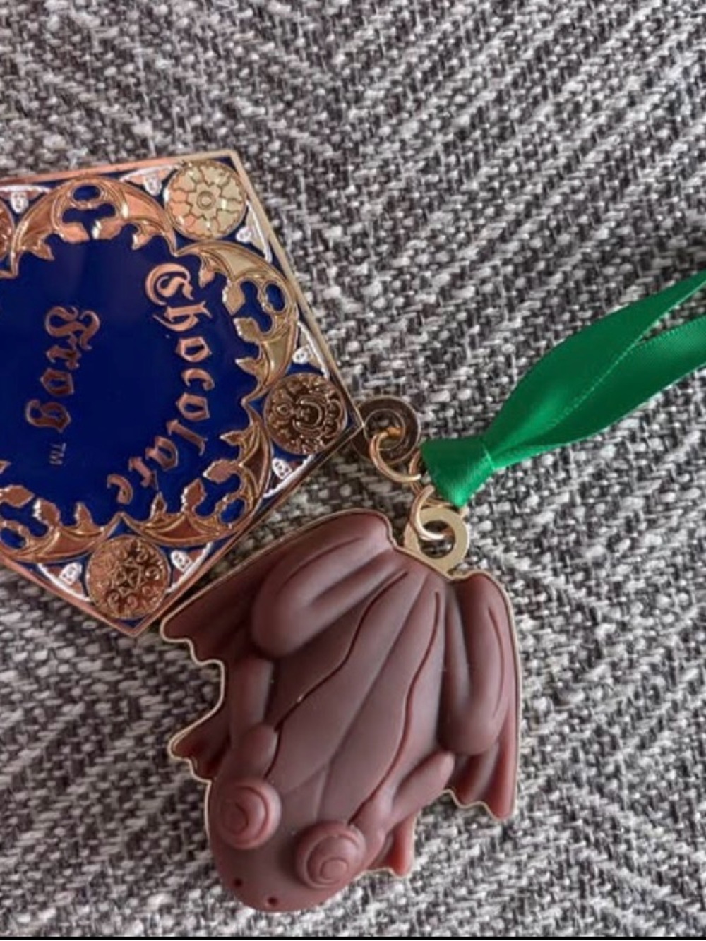 Chocolate Frog Harry Potter Ornament Keychain
